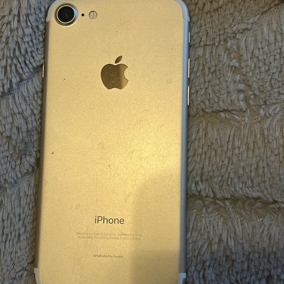 iPhone7 FOR PARTS - Picture 4 of 6